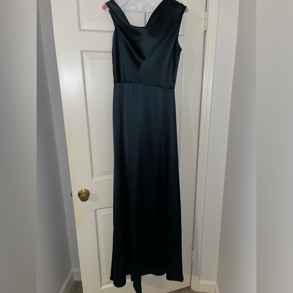 AMSALE ALDEN dress from Bella Bridesmaids in hunter green - Picture 1 of 3